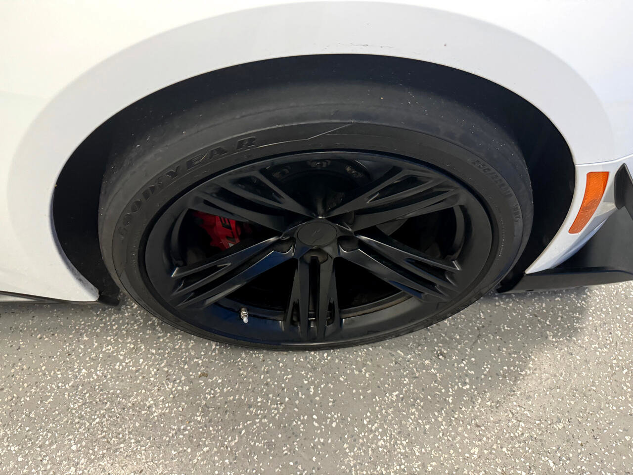 Used 2019 Chevrolet Camaro ZL1 RWD image 24