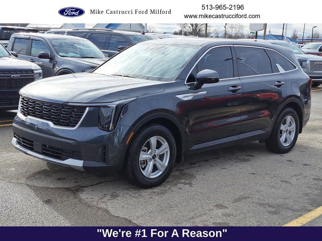 Used 2024 Kia Sorento LX