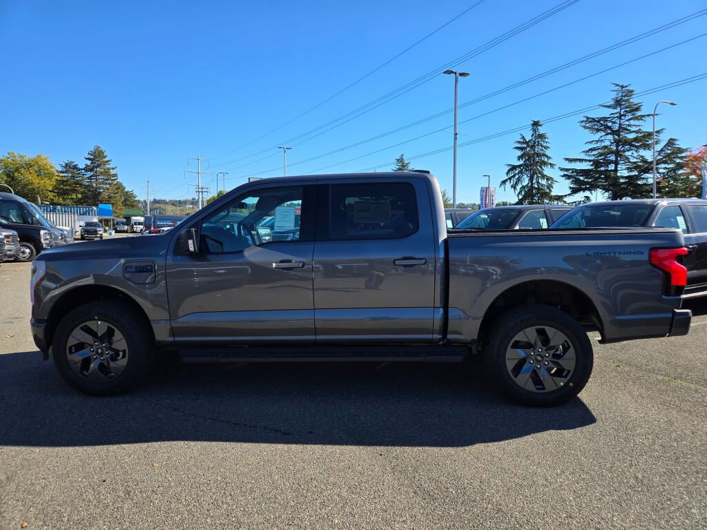 New 2025 Ford F150 Lightning Flash AWD/4WD image 8