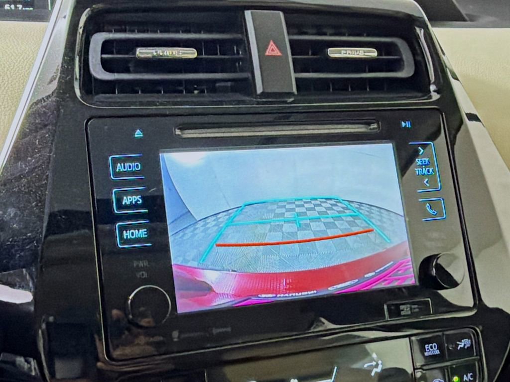 Used 2018 Toyota Prius Three w/ Advanced Technology Package image 19