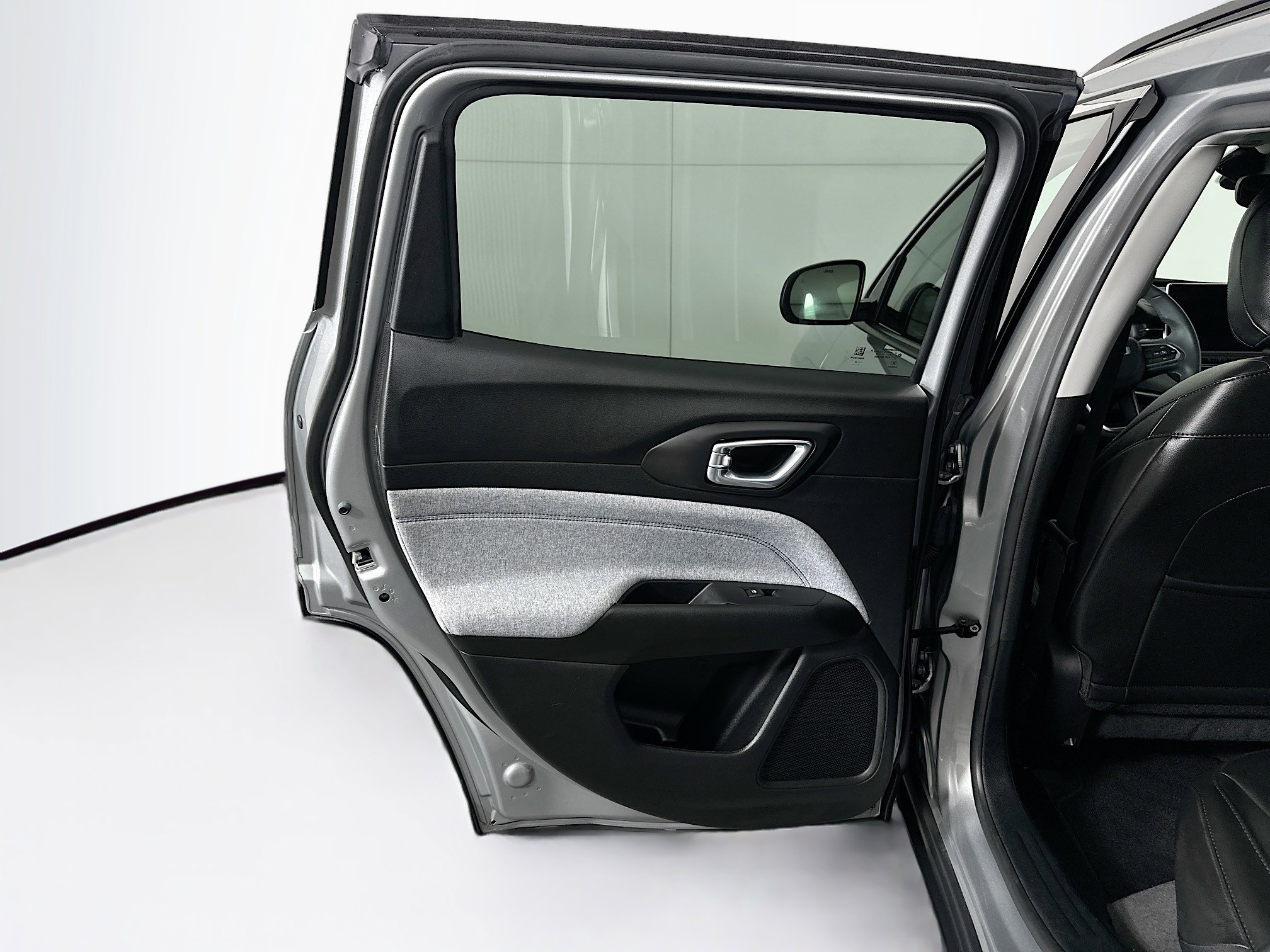 Used 2022 Jeep Compass Latitude image 26