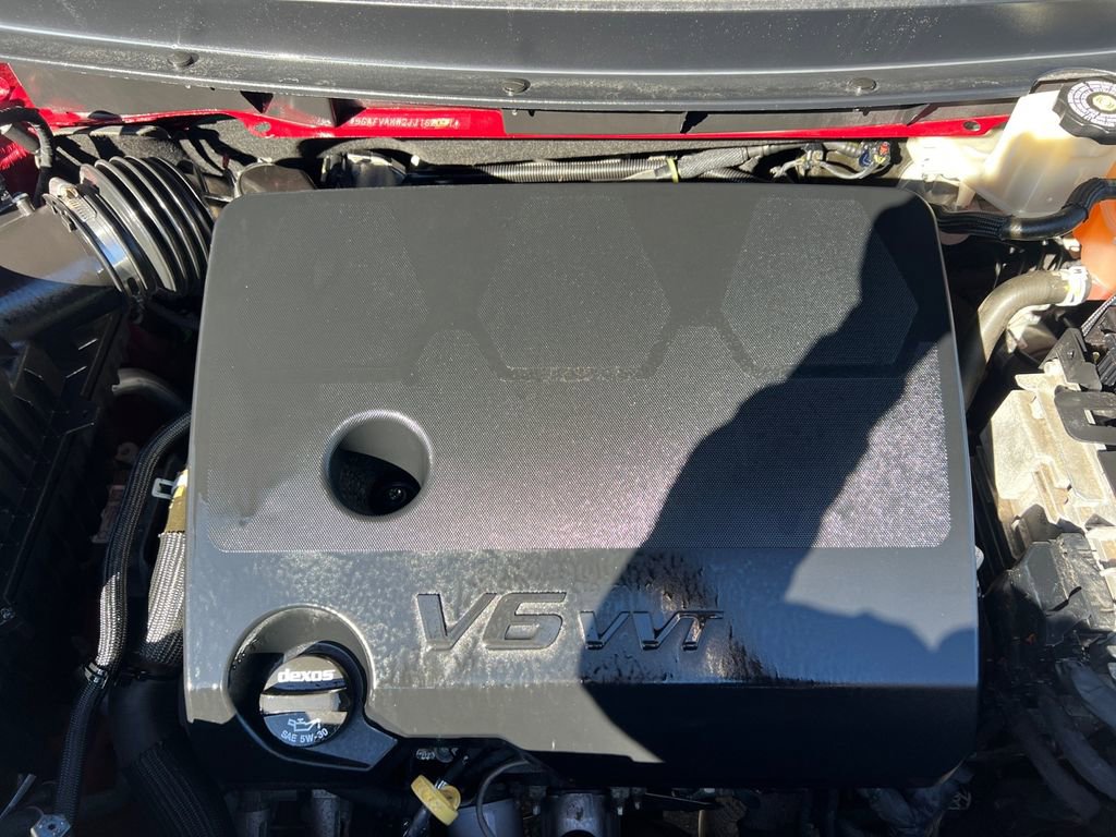 Used 2018 Buick Enclave Essence image 37