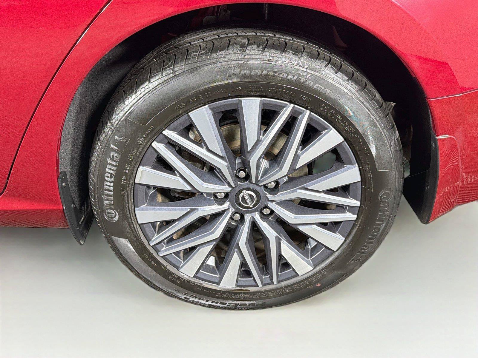 Used 2023 Nissan Altima 2.5 SV AWD/4WD image 33