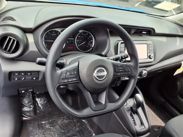 New 2025 Nissan Kicks Play S image 10