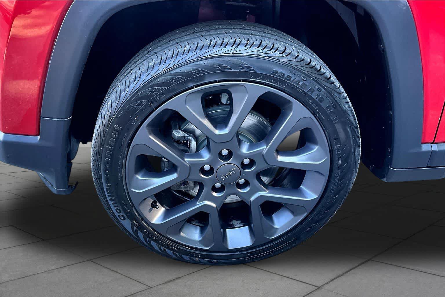 Used 2021 Jeep Compass Latitude AWD/4WD image 11