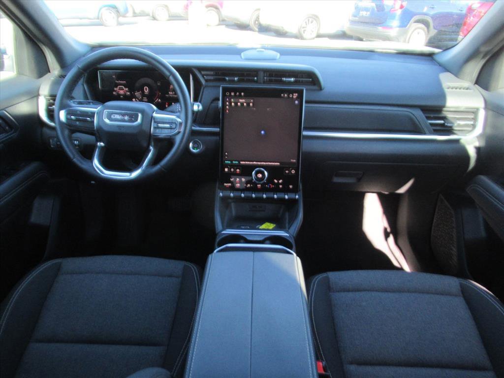 Used 2025 GMC Terrain Elevation image 11