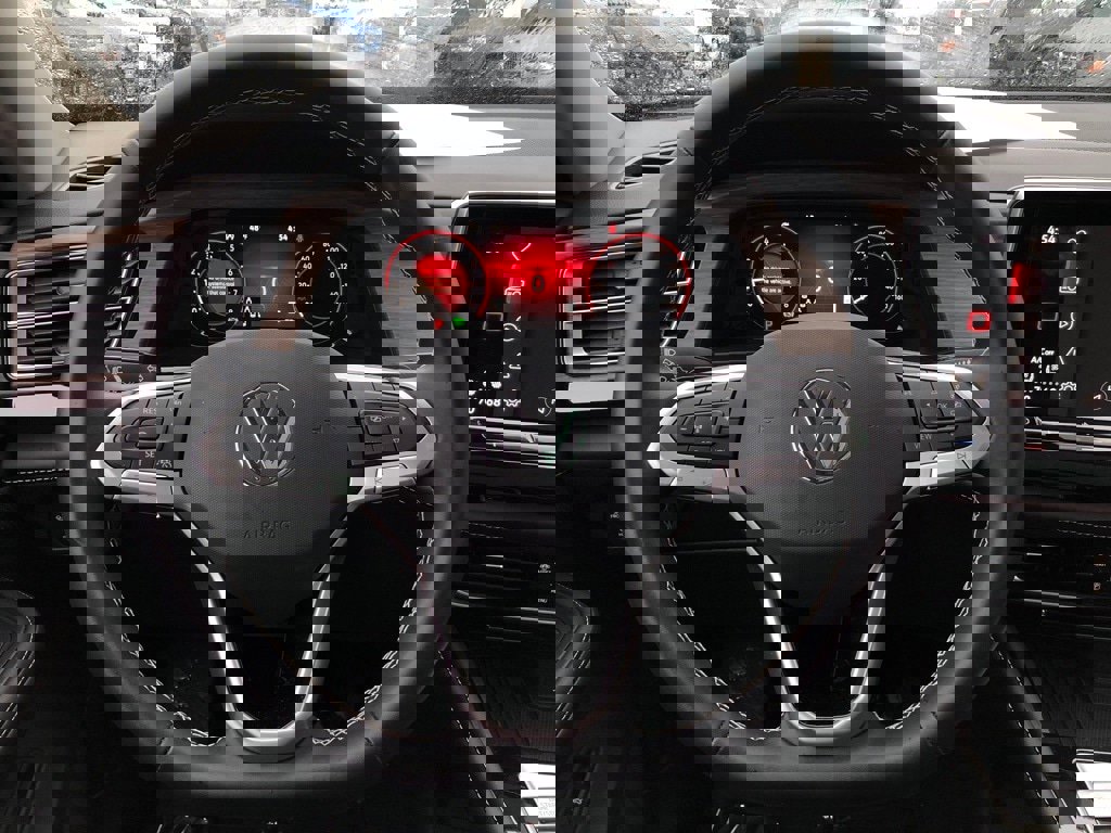 Used 2025 Volkswagen Atlas SEL image 19