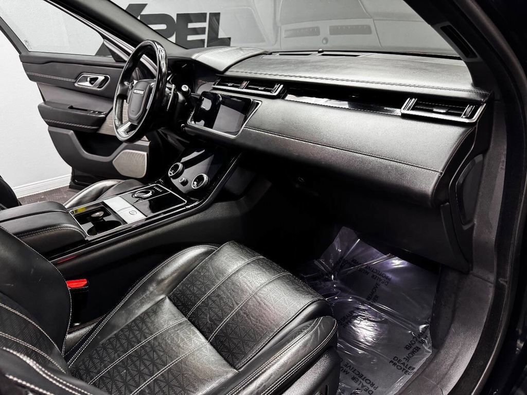 Used 2018 Land Rover Range Rover Velar R-Dynamic HSE image 57