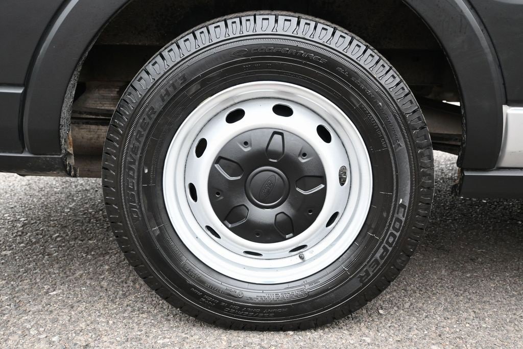 Used 2019 Ford Transit 350 XL image 12