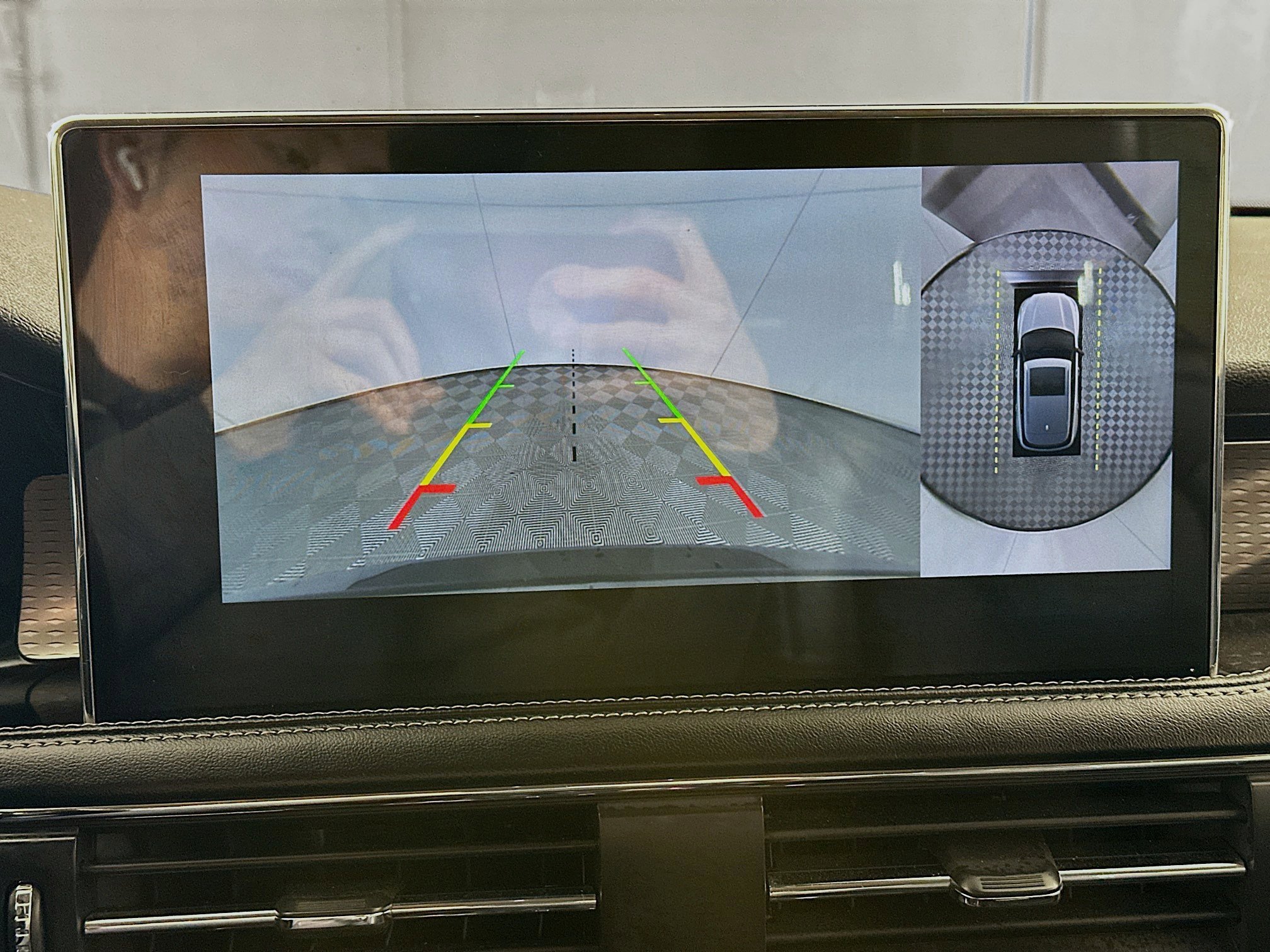 Used 2024 Lincoln Corsair Reserve w/ Equipment Group 201A image 23