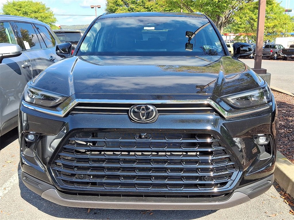 New 2026 Toyota Grand Highlander Limited image 2