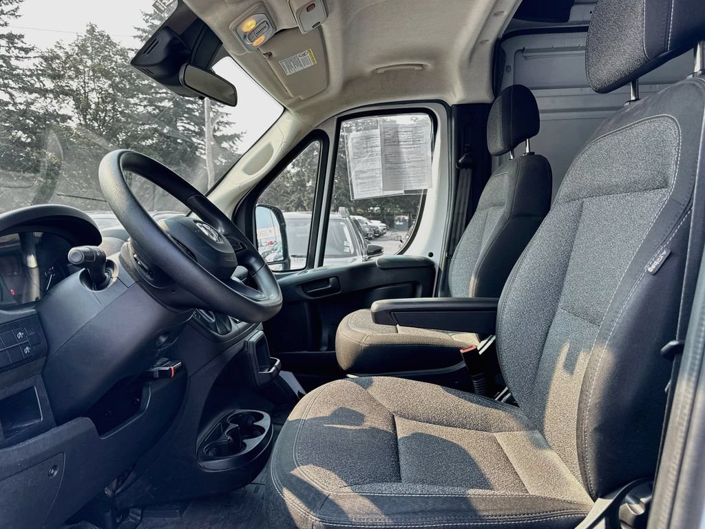 Used 2023 RAM ProMaster 2500 FWD image 11