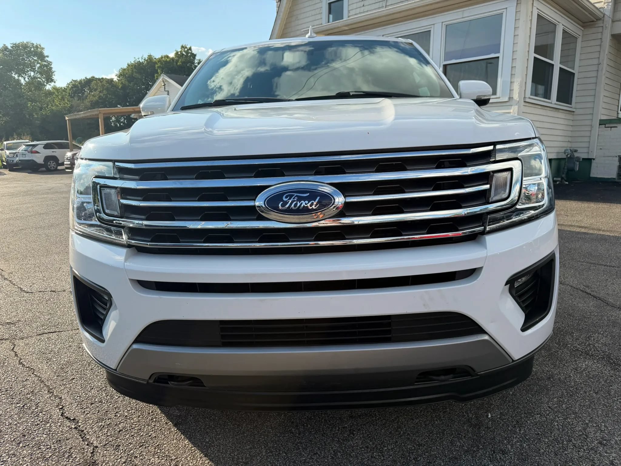 Used 2020 Ford Expedition Max XLT w/ Equipment Group 202A AWD/4WD image 22