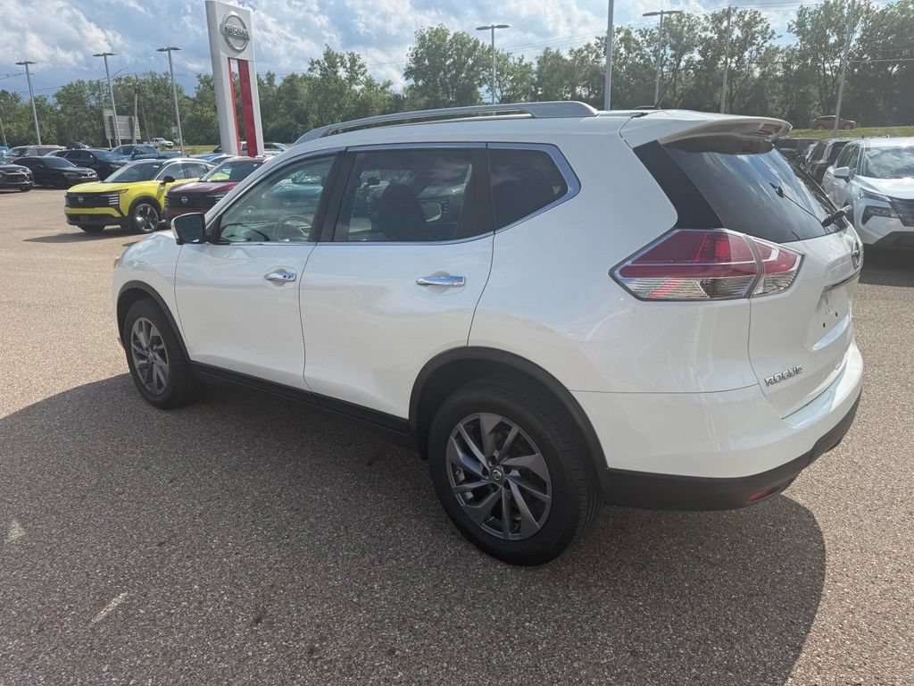 Used 2016 Nissan Rogue SL w/ SL Premium Package AWD/4WD image 6