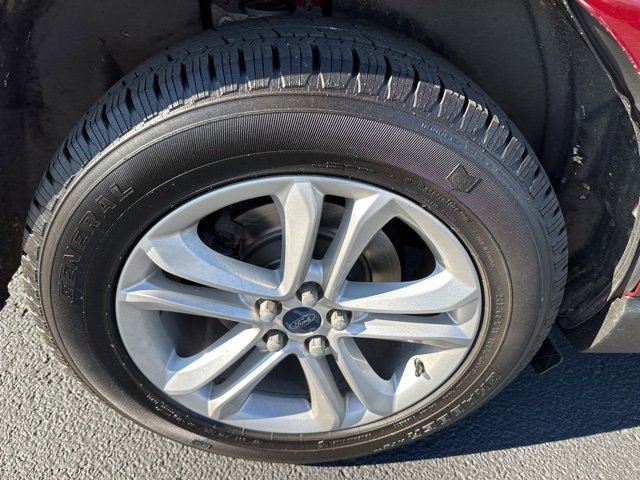 Used 2019 Ford Edge SEL w/ Equipment Group 201A image 30