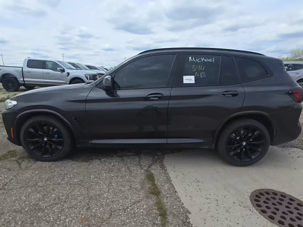 Used 2022 BMW X3 M40i AWD/4WD image 2