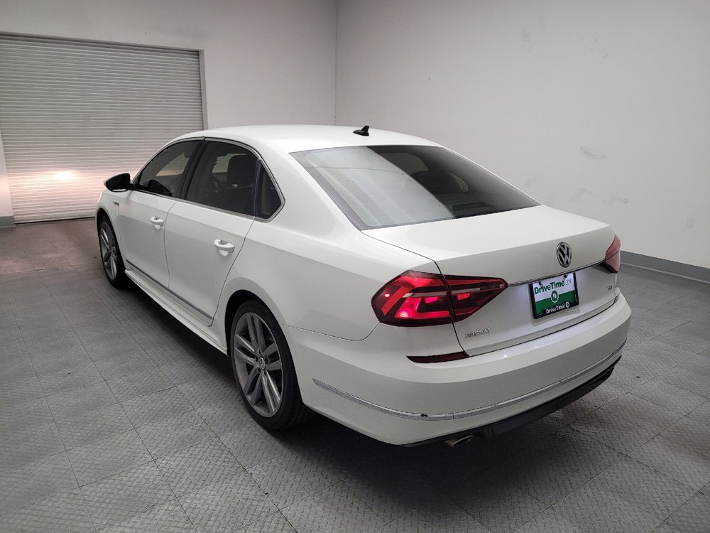 Used 2017 Volkswagen Passat 1.8T R-Line image 5