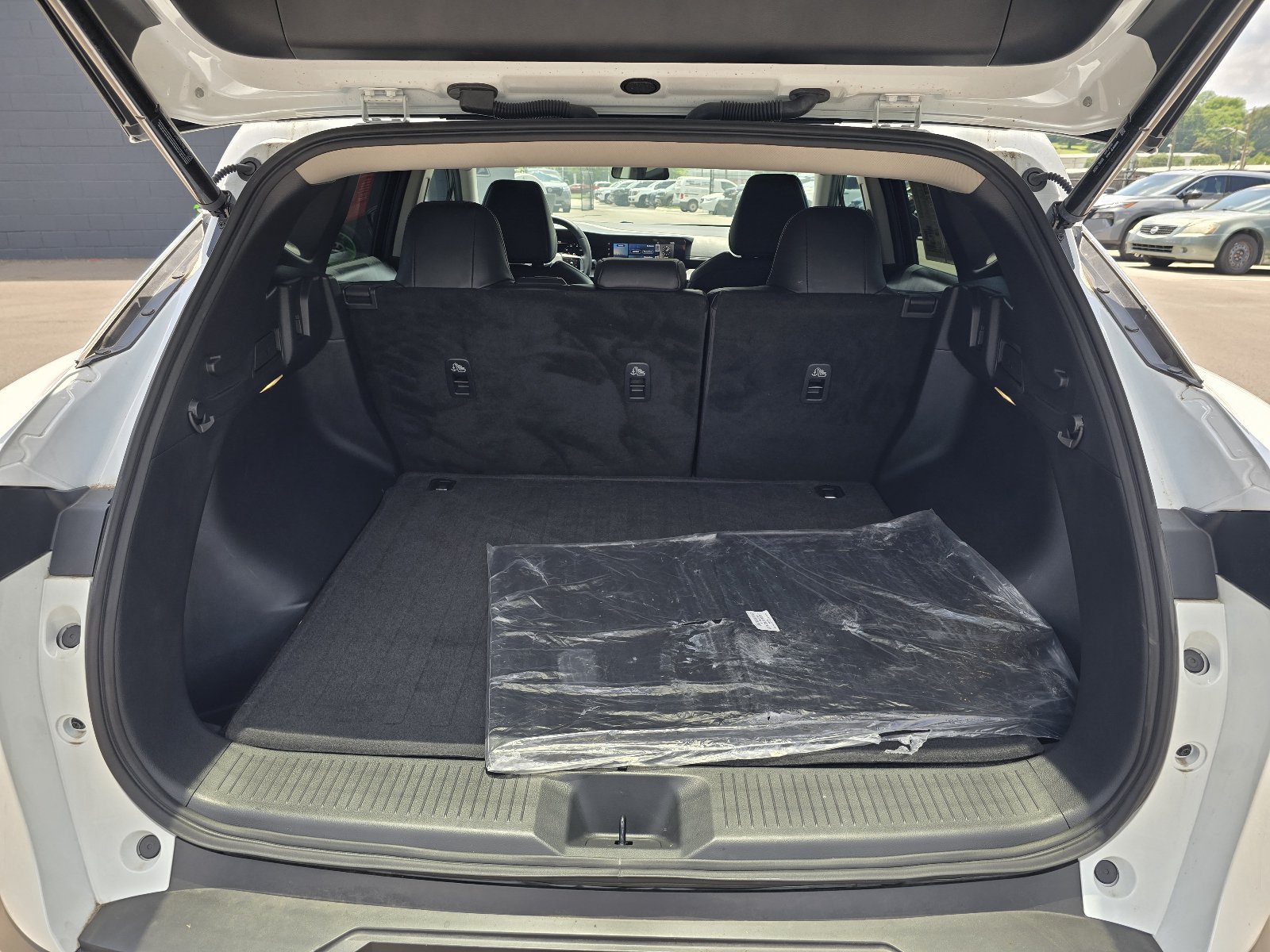 Certified 2025 Nissan Murano SV AWD/4WD image 26
