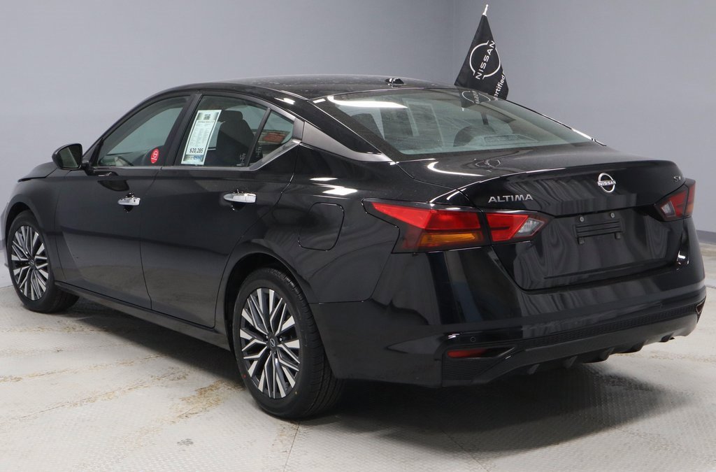 Certified 2024 Nissan Altima 2.5 SV image 8