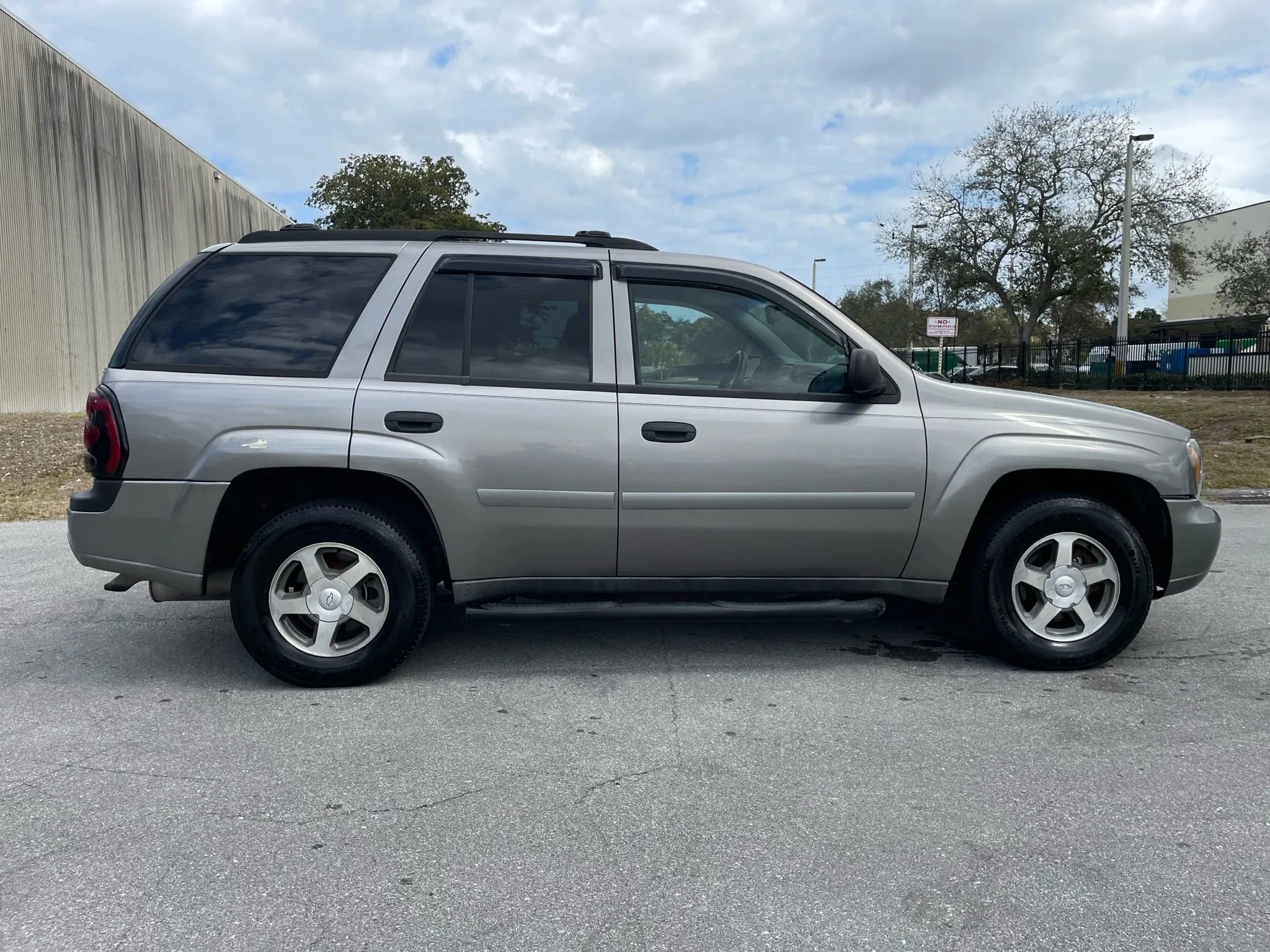 Used 2006 Chevrolet TrailBlazer LS w/ LS Preferred Equipment Group image 10