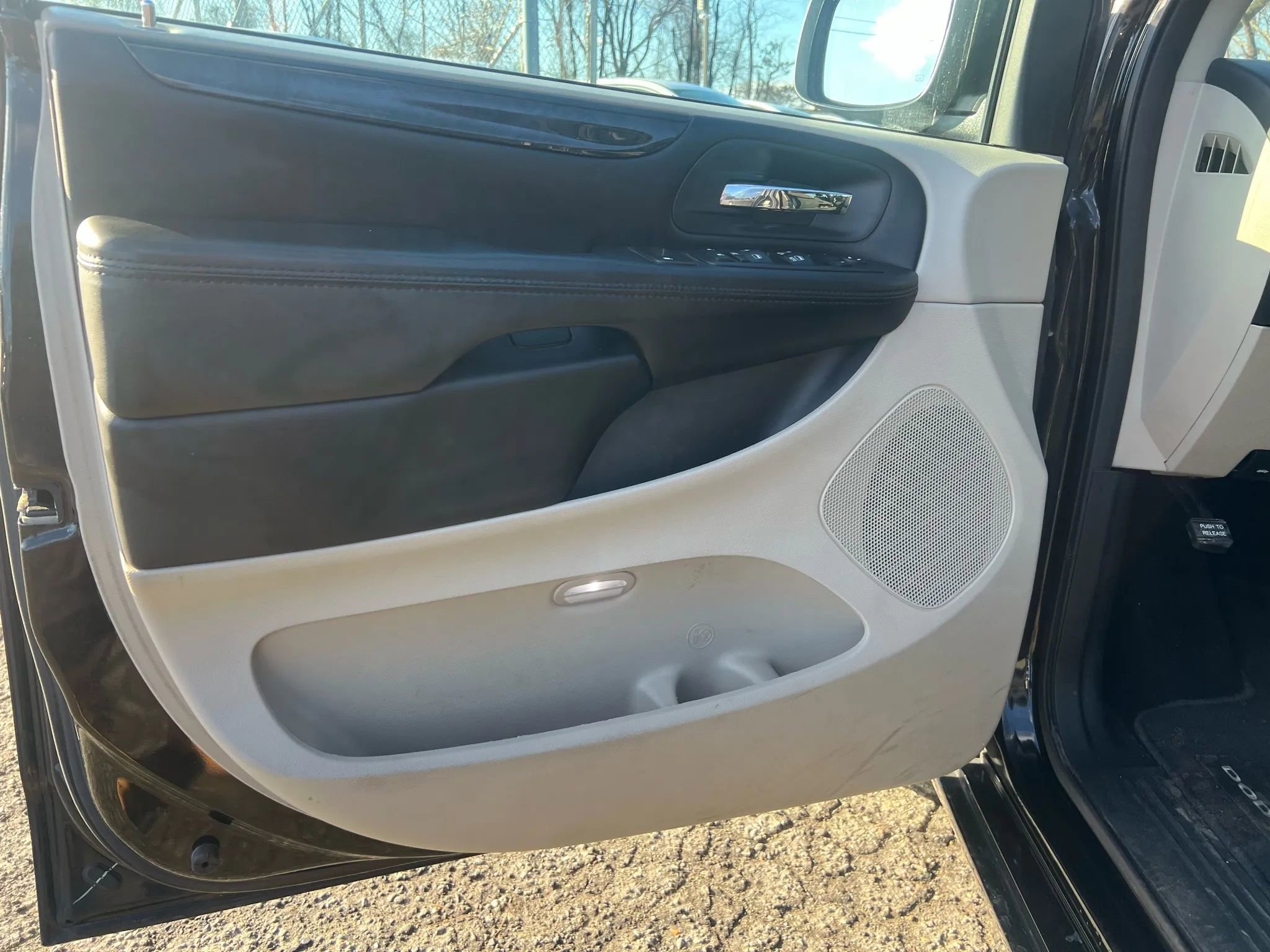 Used 2017 Dodge Grand Caravan SE w/ Power Window Group image 22