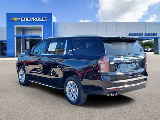Used 2024 Chevrolet Suburban Premier w/ Premium Package image 3