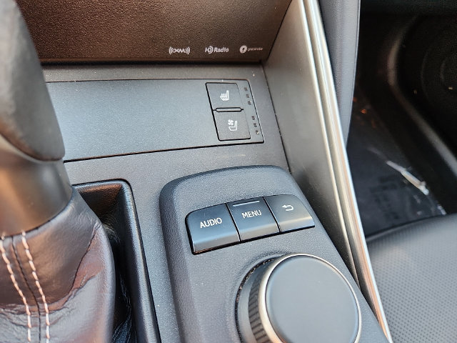 Used 2018 Lexus IS 300 AWD w/ Comfort Package image 28