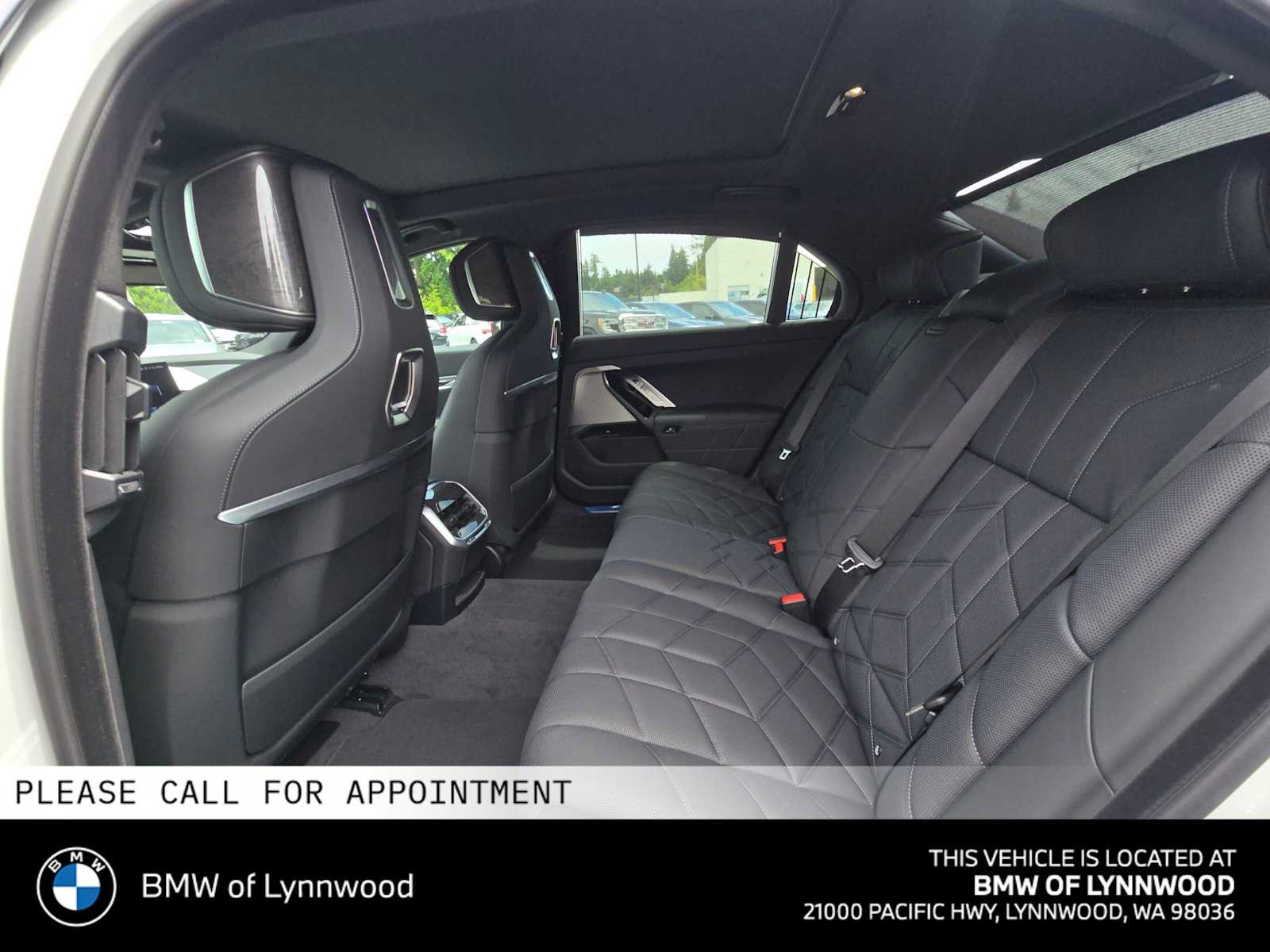 New 2026 BMW i7 xDrive60 AWD/4WD image 16