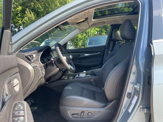 New 2025 INFINITI QX50 Luxe w/ Accent Package image 23