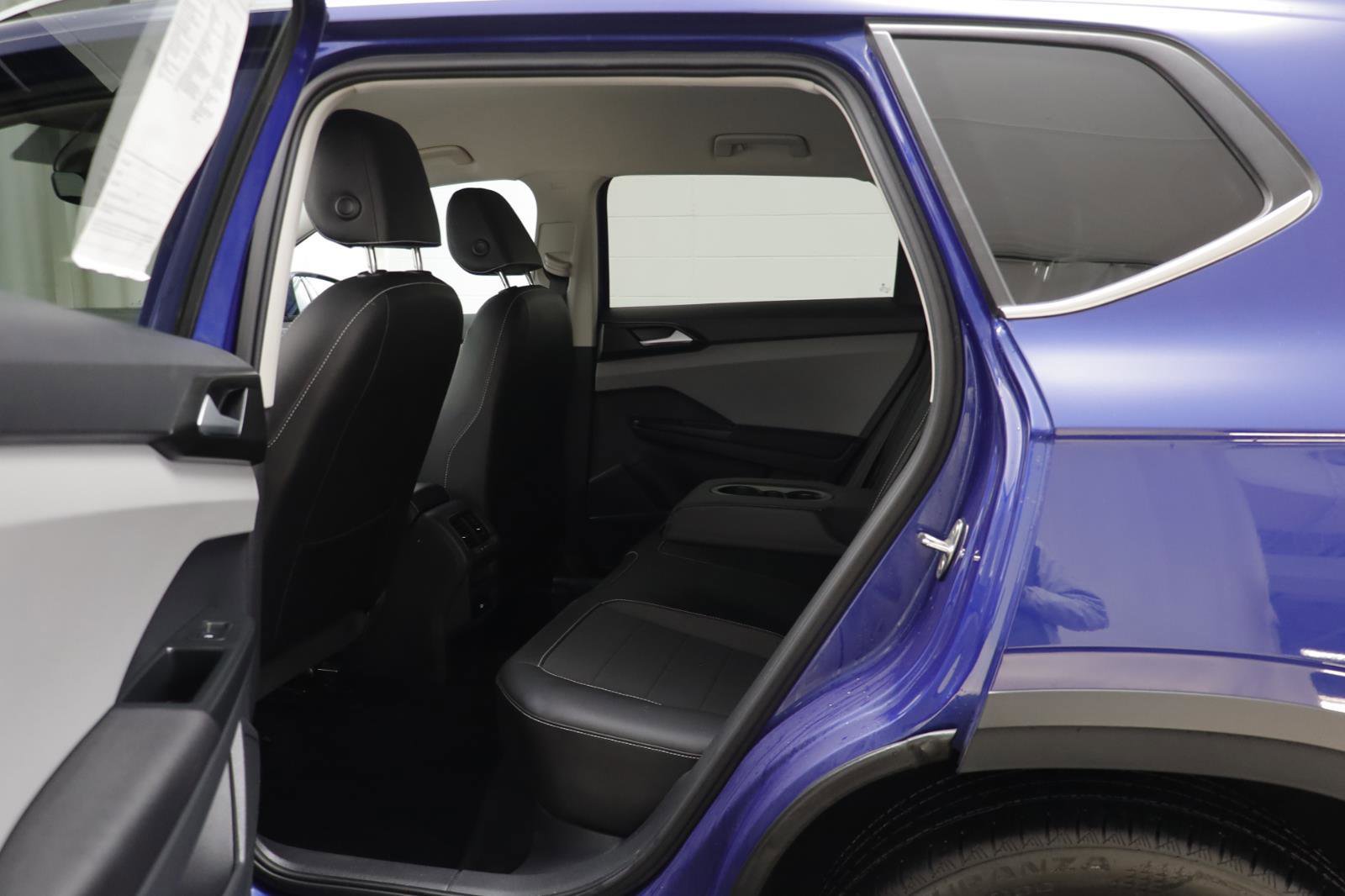 Used 2023 Volkswagen Taos SE image 13