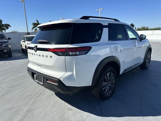 Used 2025 Nissan Pathfinder SV image 30