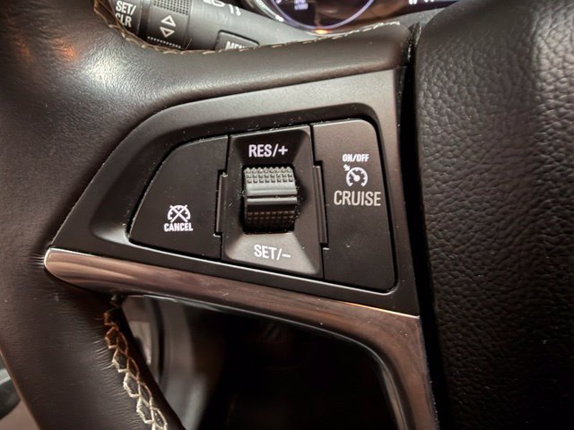 Used 2022 Buick Encore Preferred w/ Safety Package AWD/4WD image 30