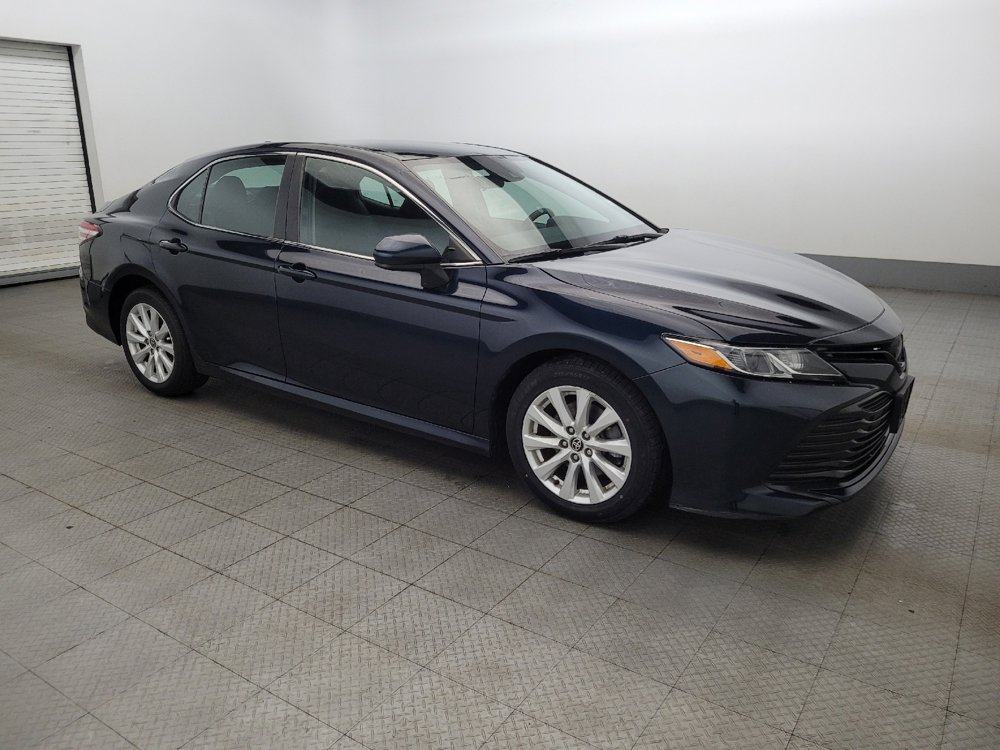 Used 2020 Toyota Camry LE image 11