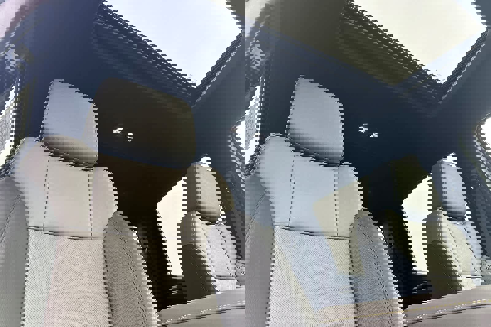 Used 2023 Chevrolet Silverado 1500 ZR2 w/ Technology Package image 16