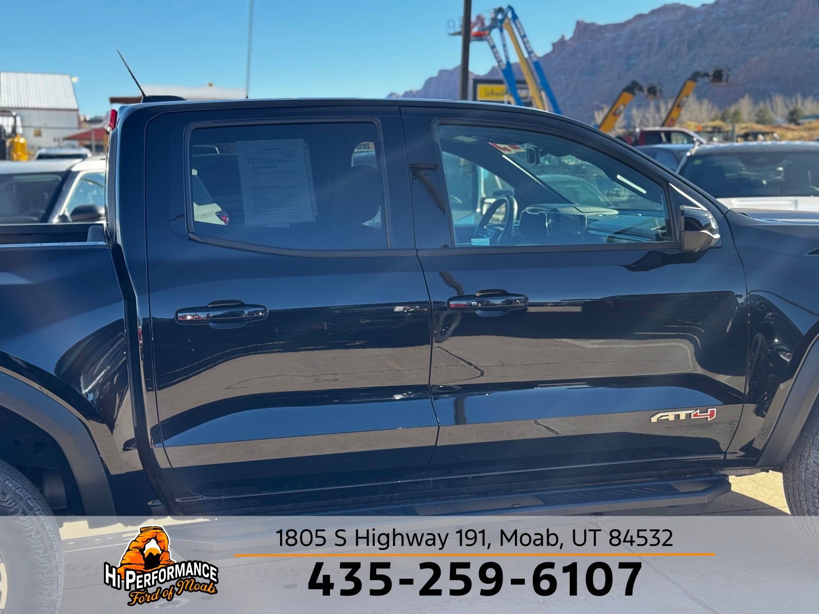 Used 2023 GMC Canyon AT4 w/ AT4 Premium Package image 5