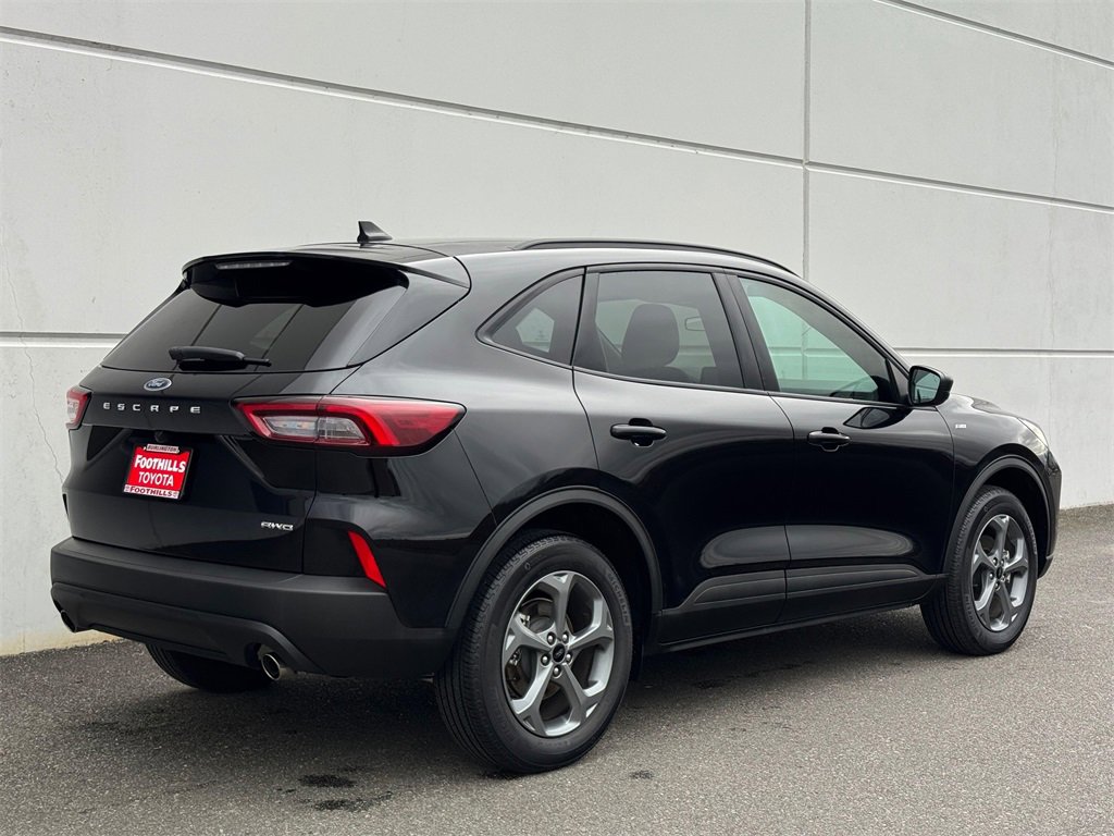 Used 2025 Ford Escape ST-Line image 7