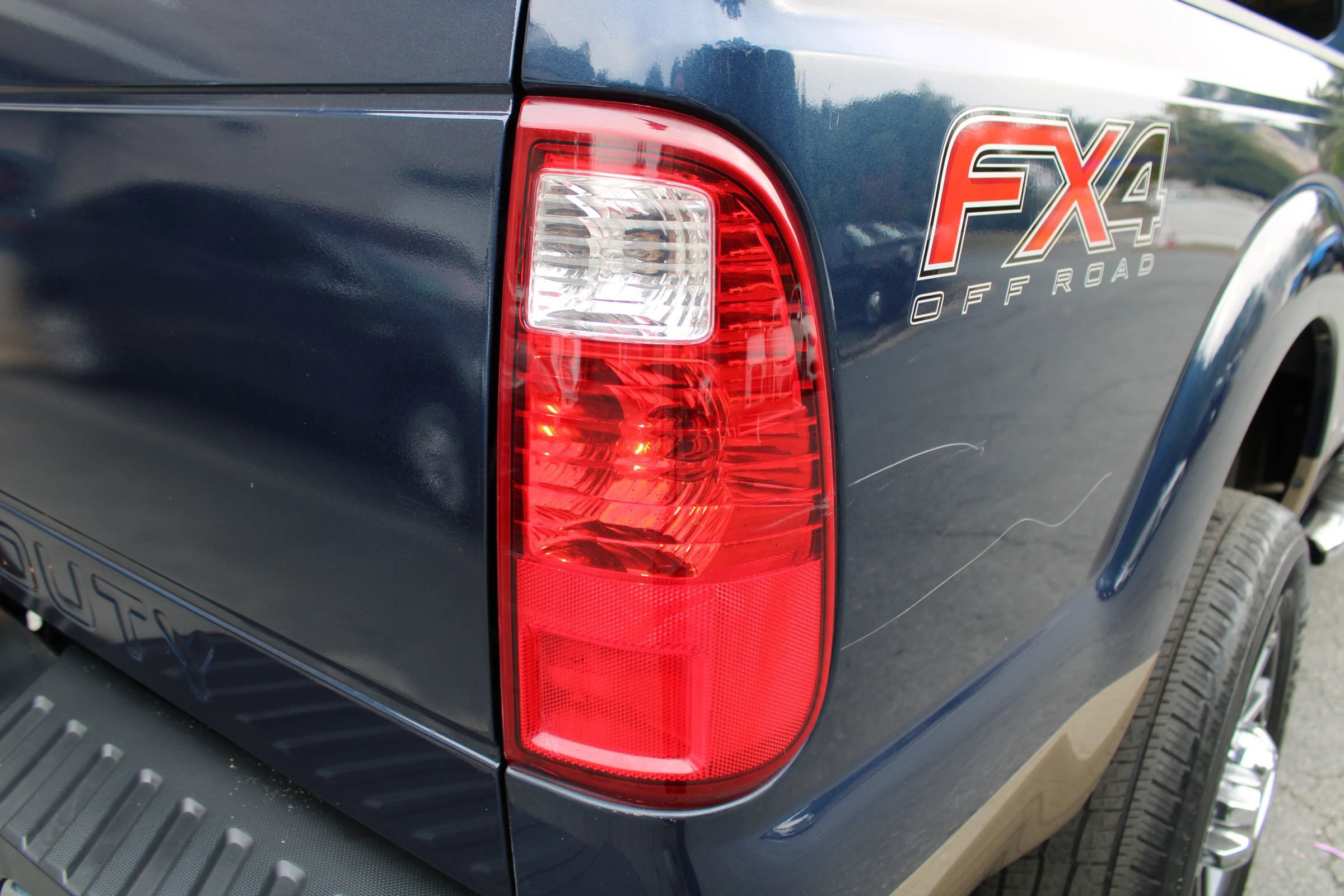 Used 2013 Ford F250 Lariat w/ Lariat Interior Pkg image 21