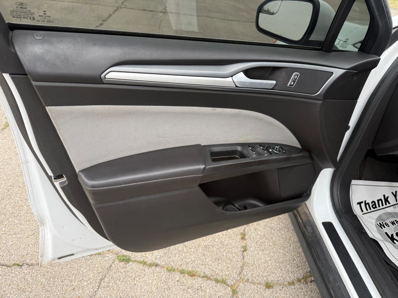 Used 2014 Ford Fusion S image 14
