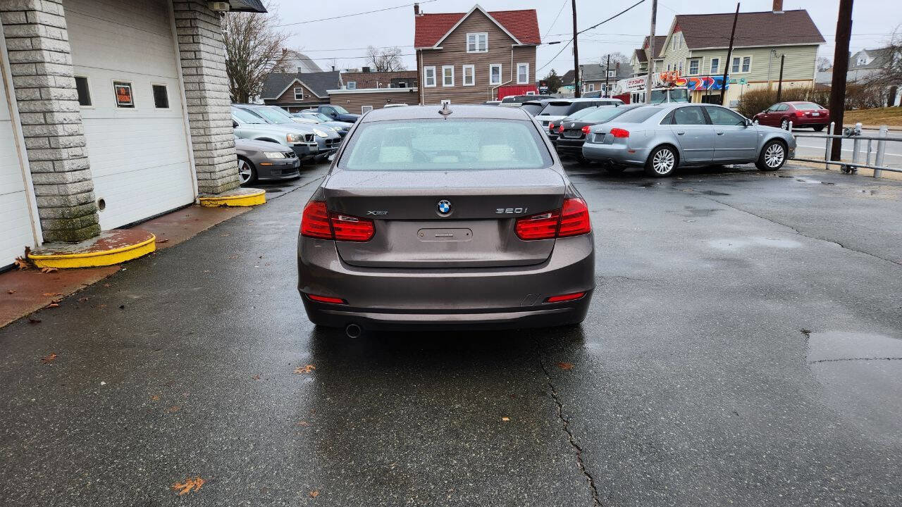 Used 2015 BMW 320i xDrive Sedan image 7