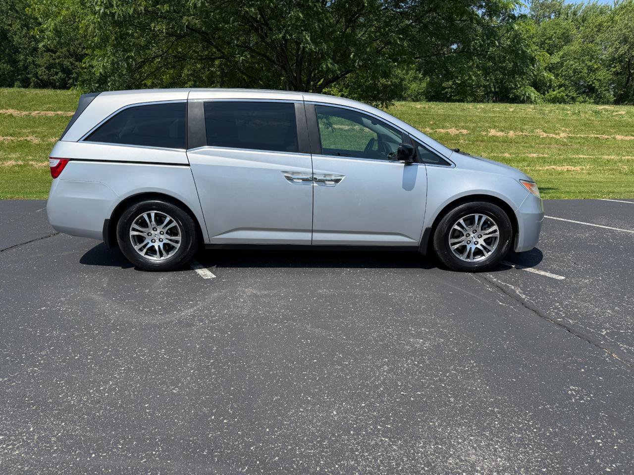 Used 2013 Honda Odyssey EX-L image 2