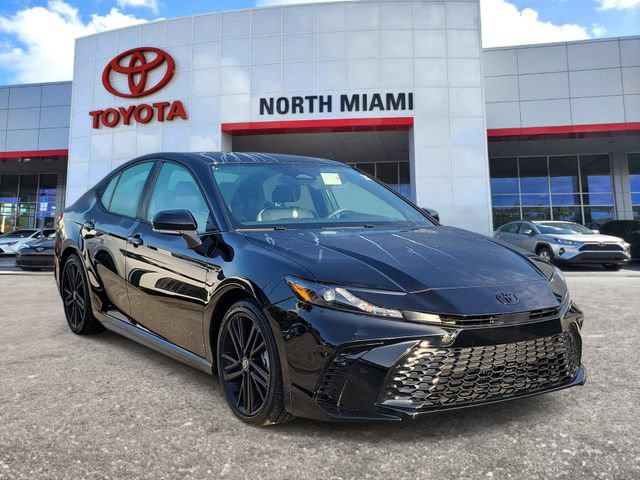 Used 2026 Toyota Camry Hybrid w/ Multimedia Upgrade Package FWD image 1
