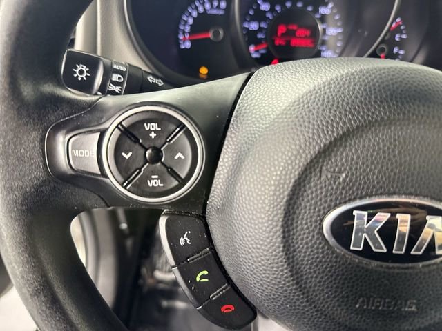 Used 2017 Kia Soul w/ Convenience Package FWD image 12