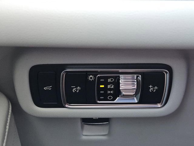 New 2026 Lincoln Nautilus Premier w/ Jet Appearance Package AWD/4WD image 15