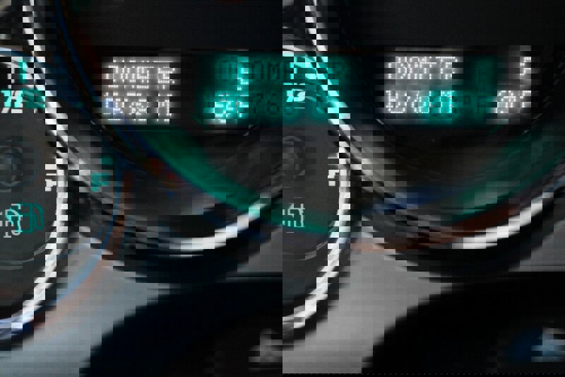 Used 2010 GMC Sierra 1500 SLE image 7