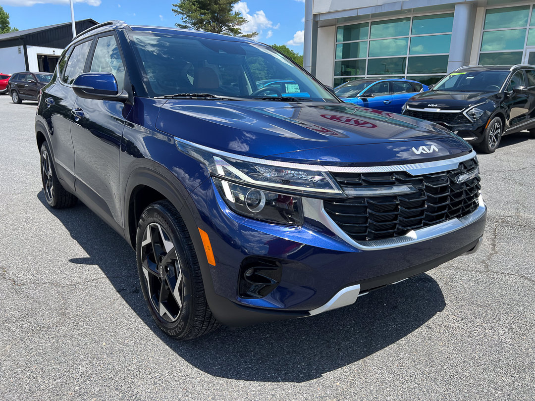 Used 2024 Kia Seltos EX AWD/4WD image 25