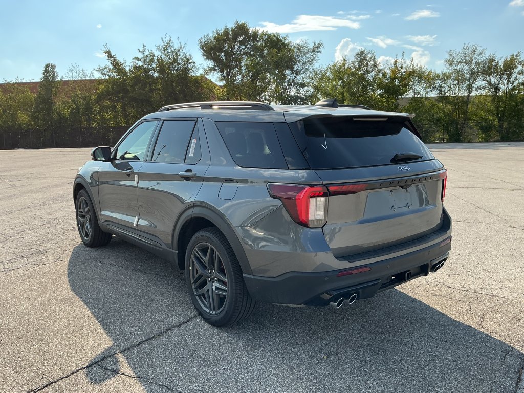 New 2027 Ford Explorer ST AWD/4WD image 7