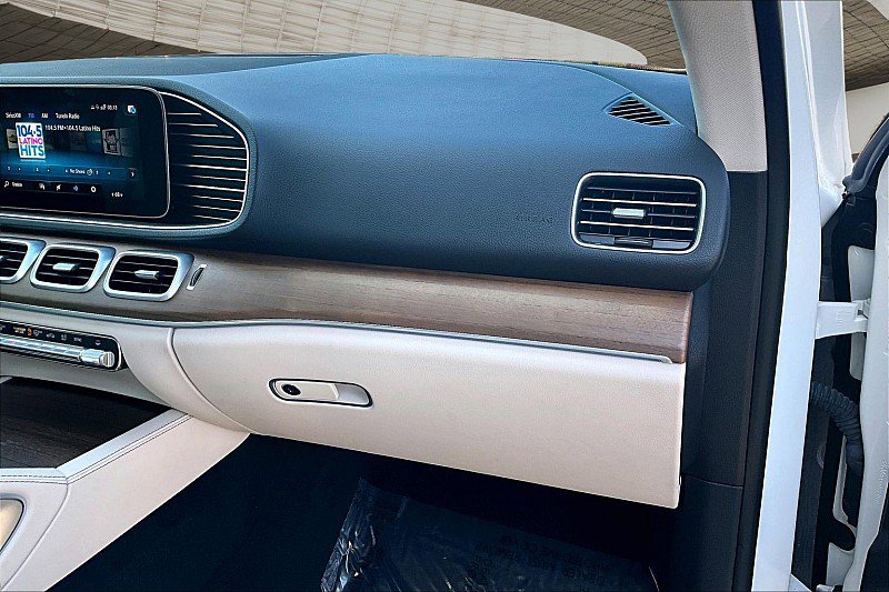 Used 2021 Mercedes-Benz GLE 350 4MATIC w/ Premium Package image 16