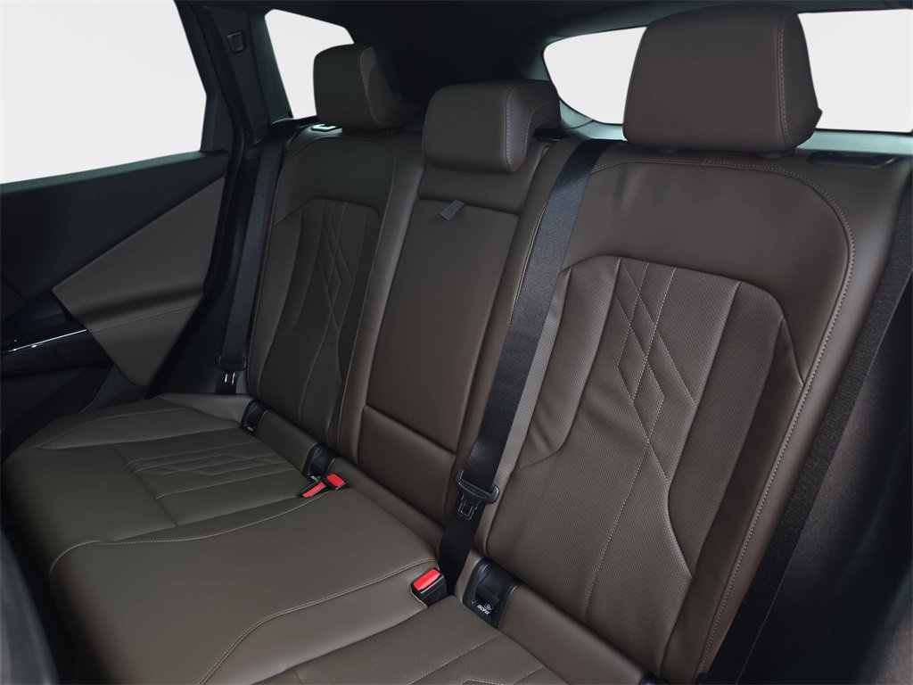 New 2026 BMW X3 xDrive30 w/ Premium Package image 14