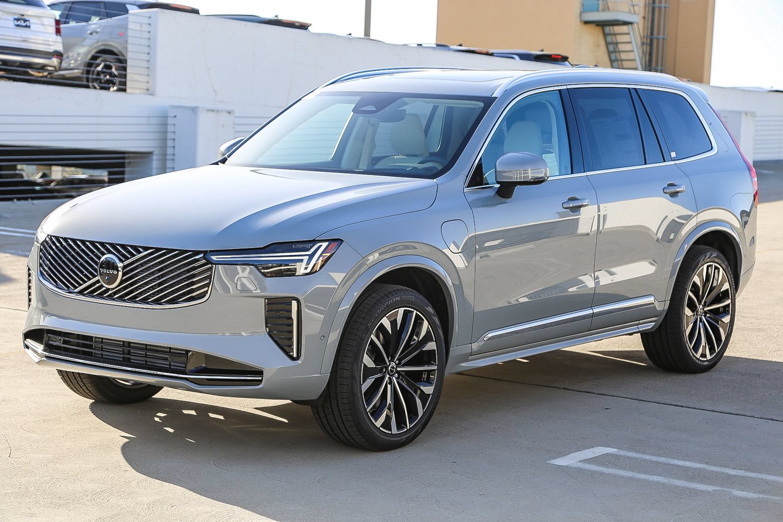 New 2026 Volvo XC90 T8 Ultra w/ Protection Package Premier AWD/4WD image 3