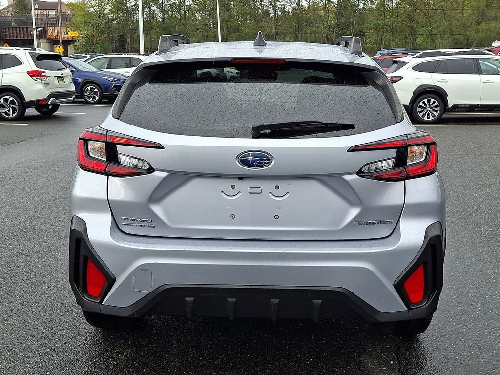 Used 2024 Subaru Crosstrek 2.0i Premium AWD/4WD image 8